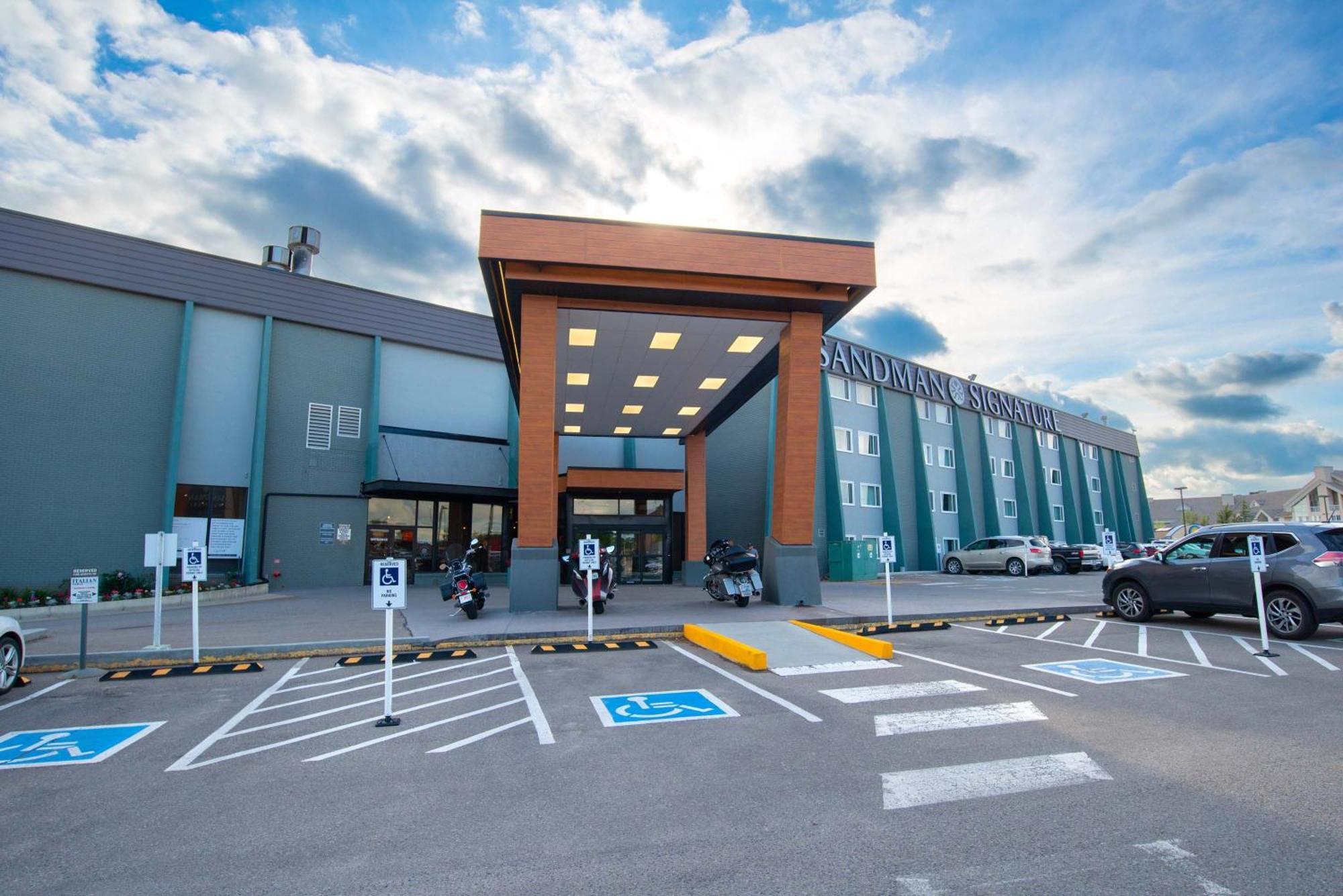 Sandman Signature Lethbridge Lodge Екстер'єр фото